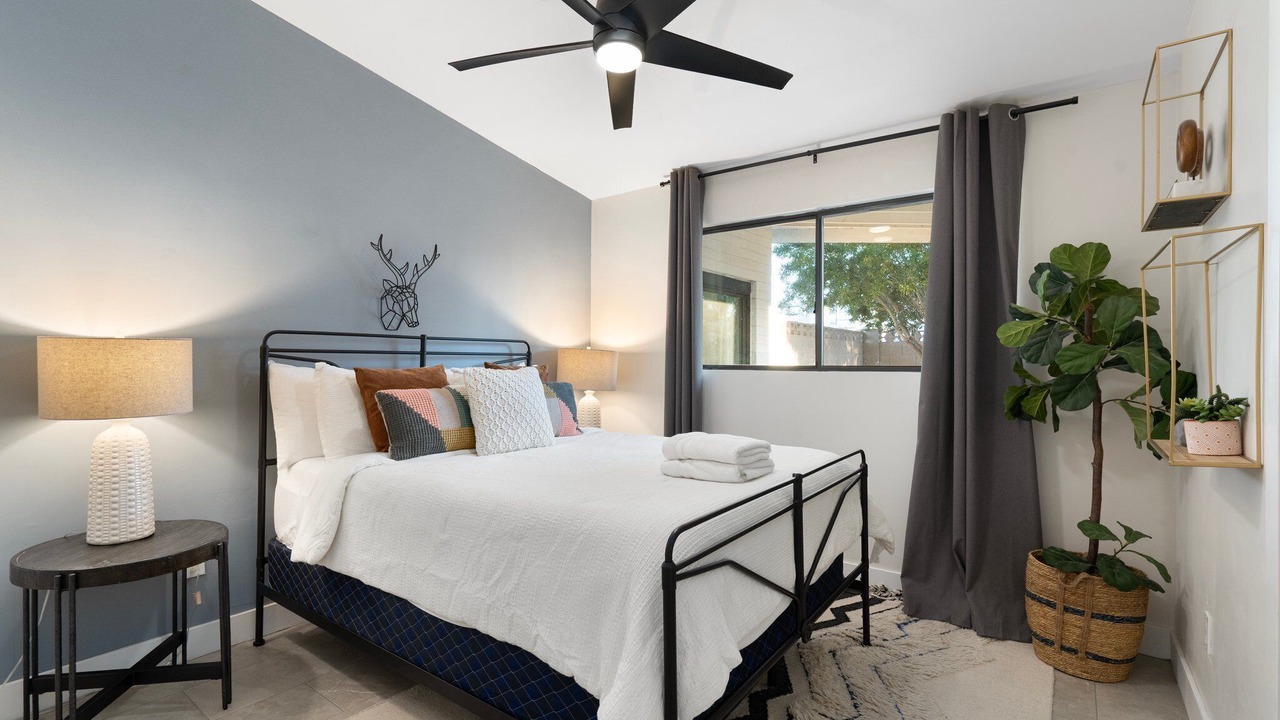 Photo of Bedroom in Entertainment District