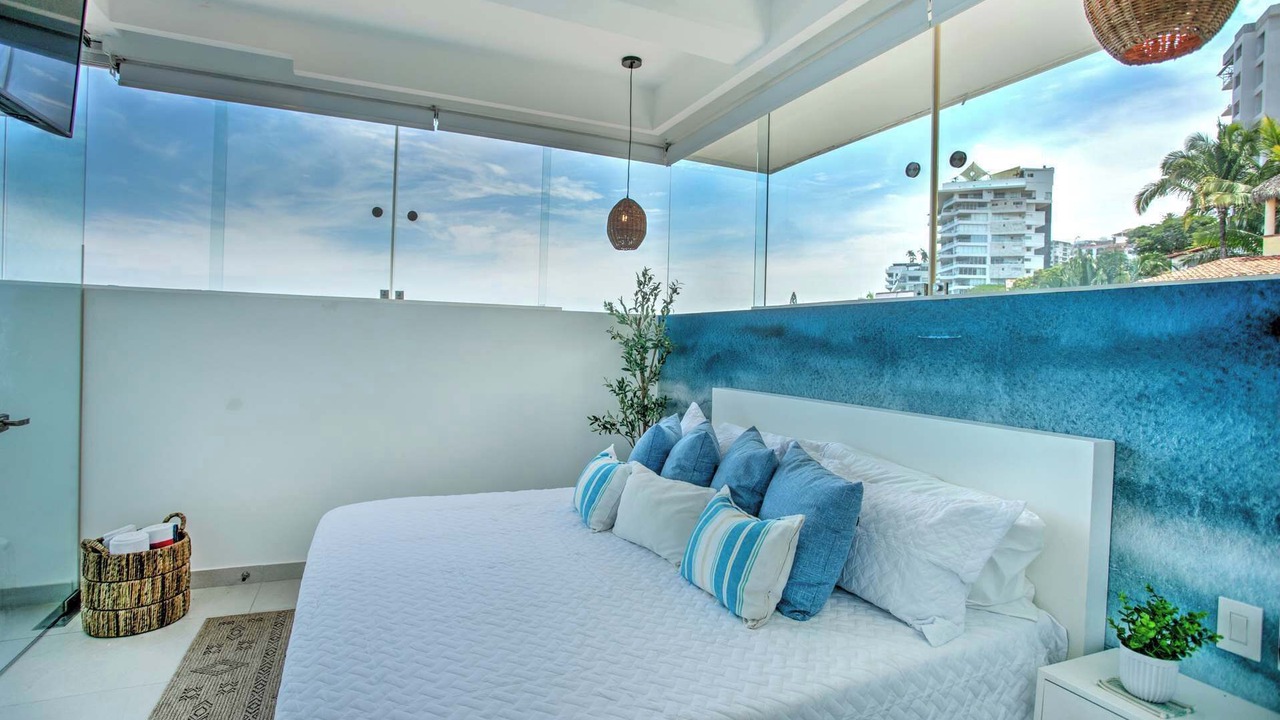 Photo of Bedroom in South Shore Hotel Area