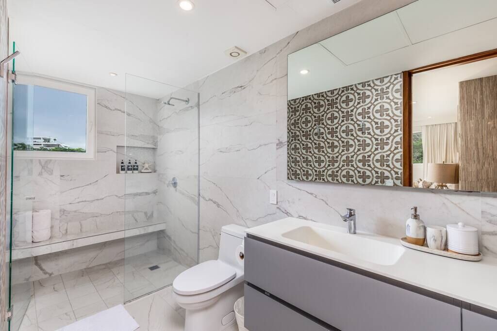 Photo of Bathroom in South Shore Hotel Area