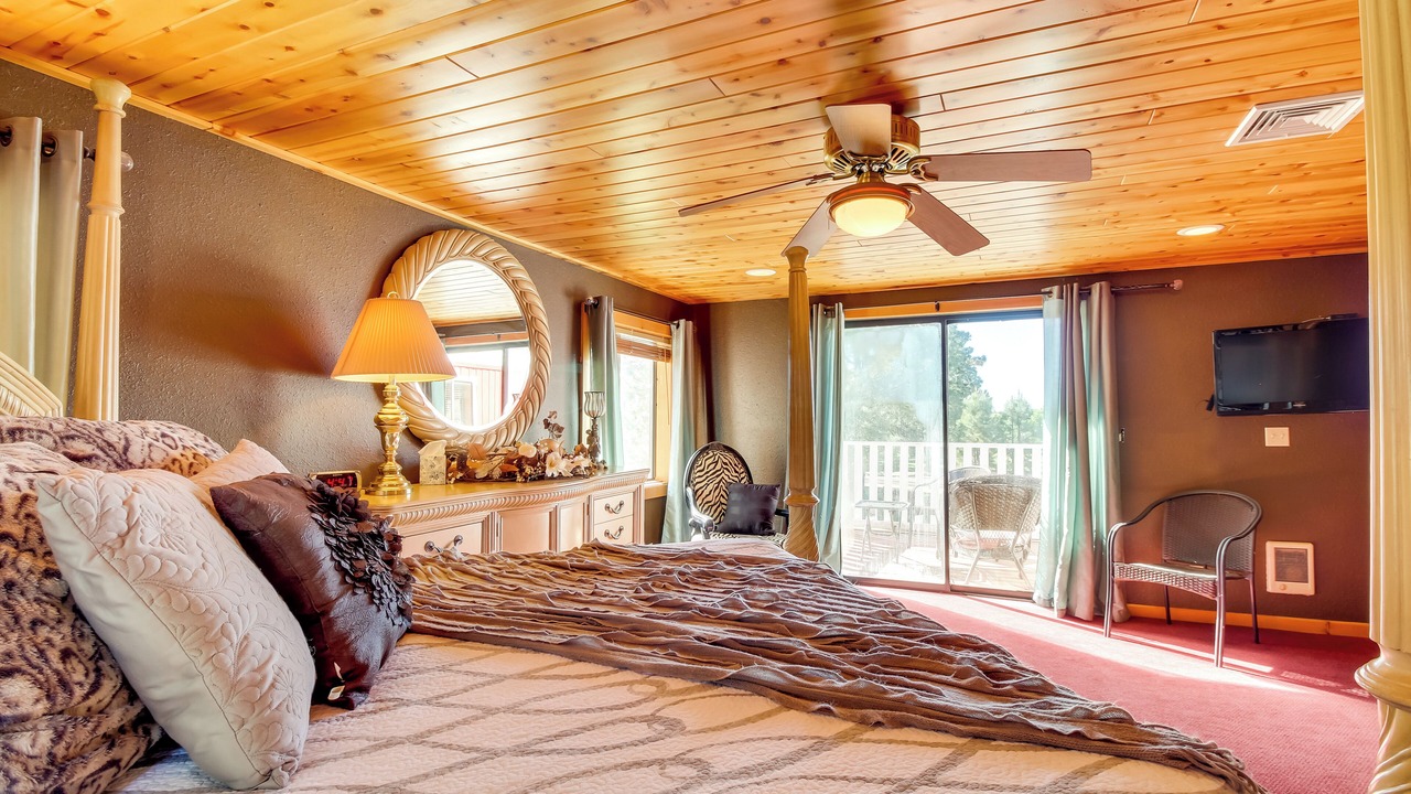 Photo of Bedroom in Heber