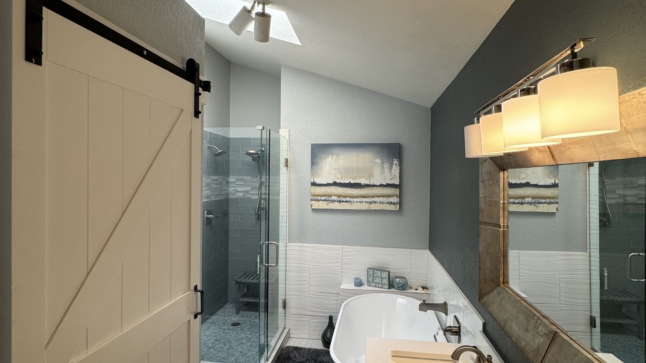 Photo of Bathroom in Mountain Park Ranch