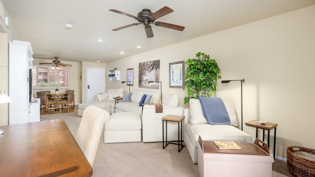 Photo of Bedroom in Paradise Valley Village