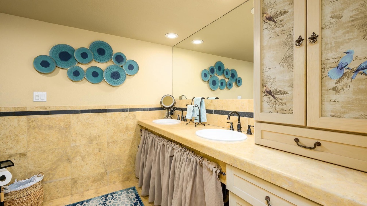 Photo of Bathroom in Paradise Valley Village