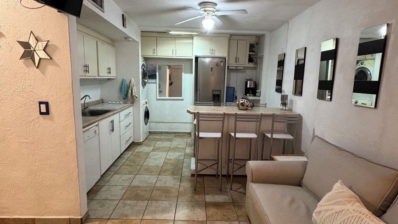Photo of Livingroom in San Carlos