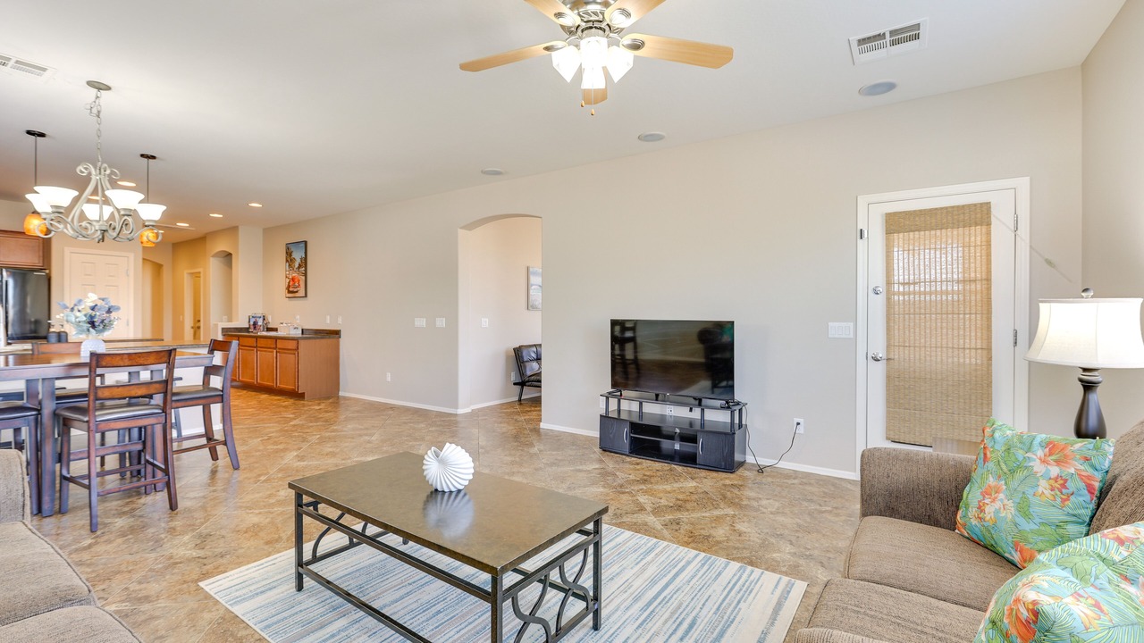 Photo of Livingroom in Maricopa