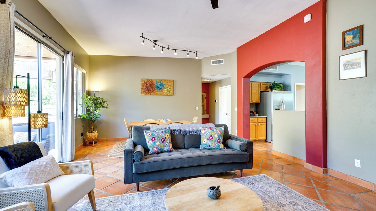 Photo of Livingroom in Oro Valley