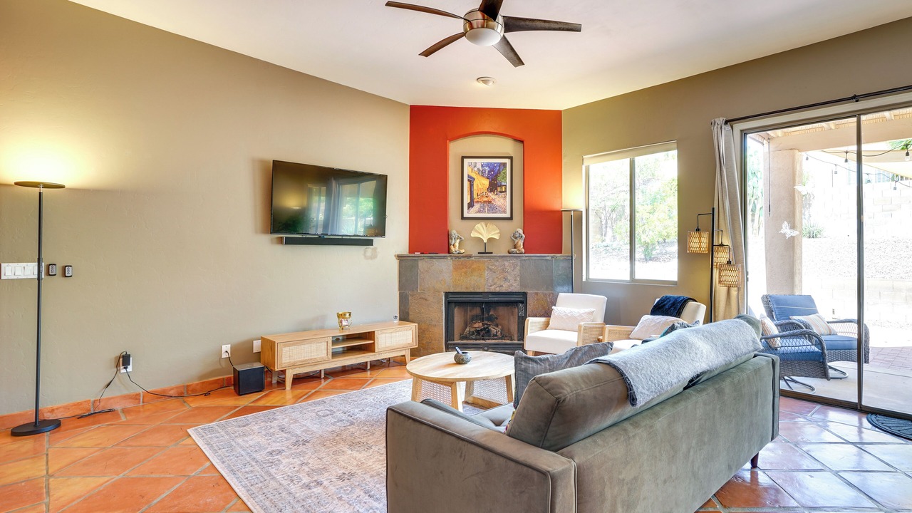 Photo of Livingroom in Oro Valley