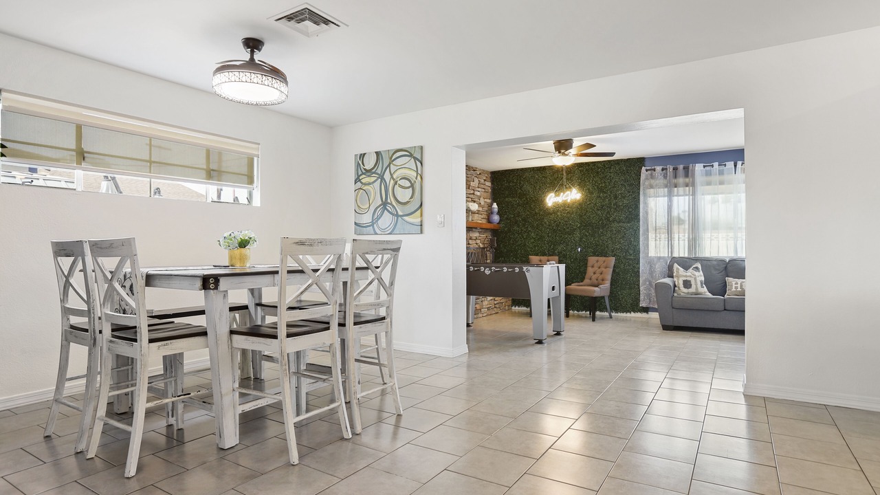 Photo of Bedroom in Papago Parkway