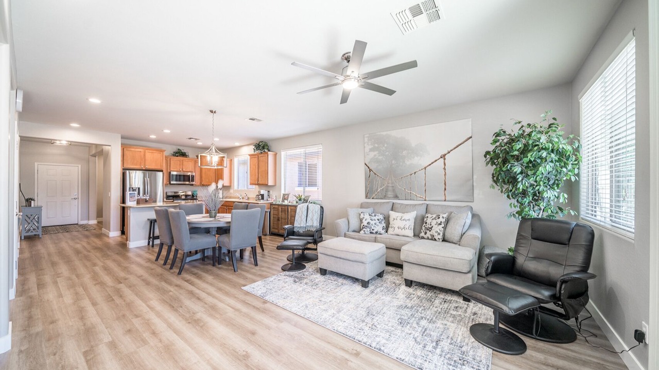 Photo of Livingroom in Anthem at Merrill Ranch