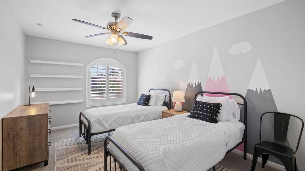 Photo of Bedroom in Paradise Valley Village