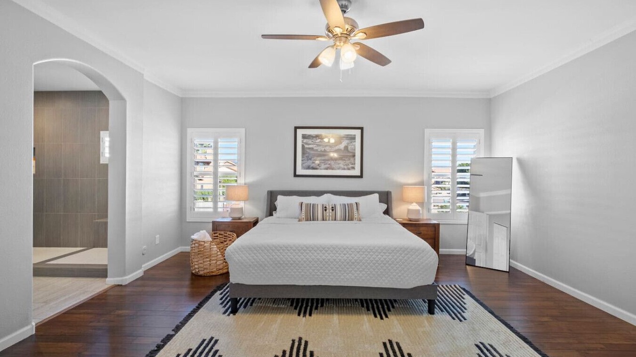 Photo of Bedroom in Paradise Valley Village