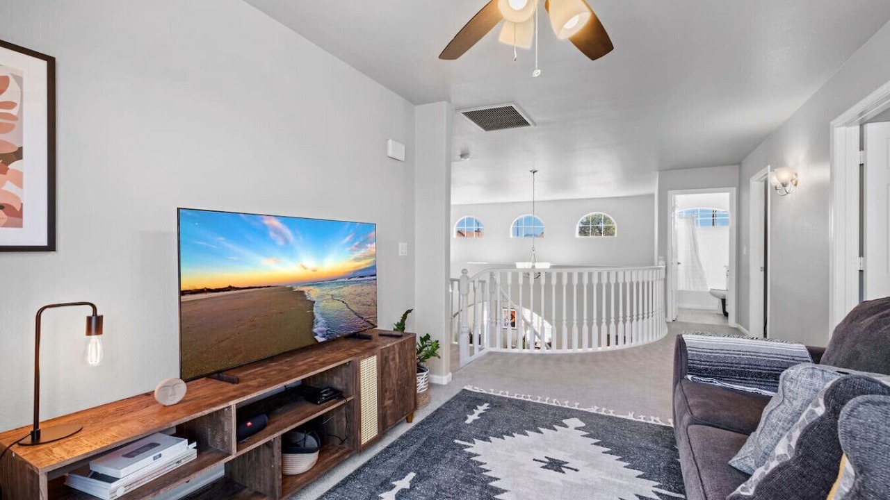 Photo of Livingroom in Paradise Valley Village