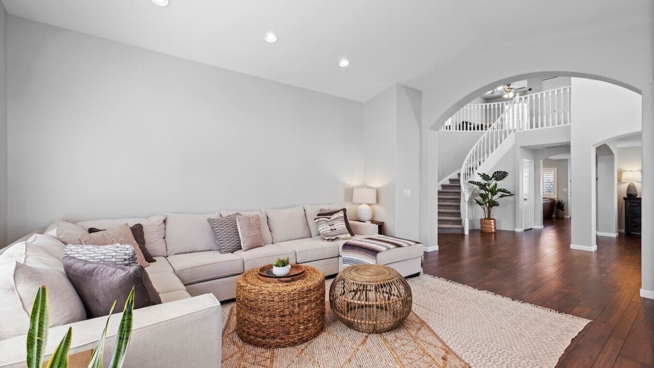 Photo of Livingroom in Paradise Valley Village