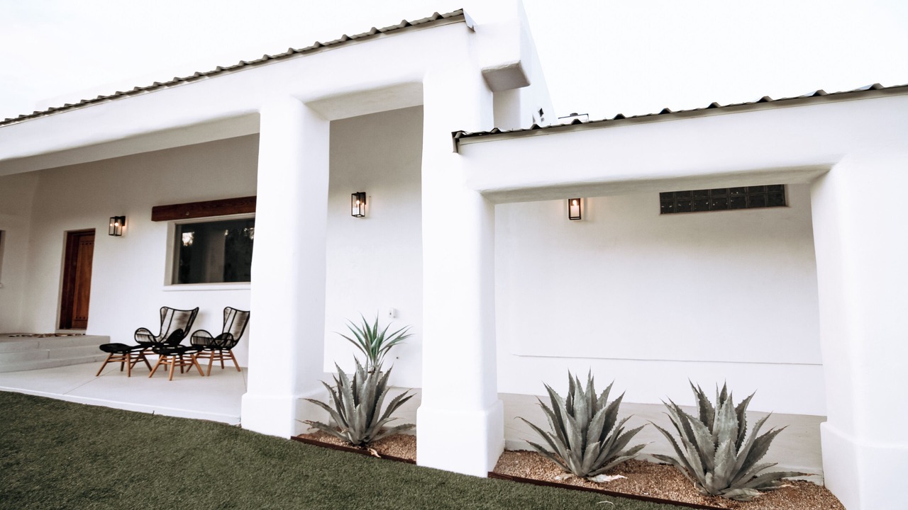 Photo of Patio Balcony in Paradise Valley Village