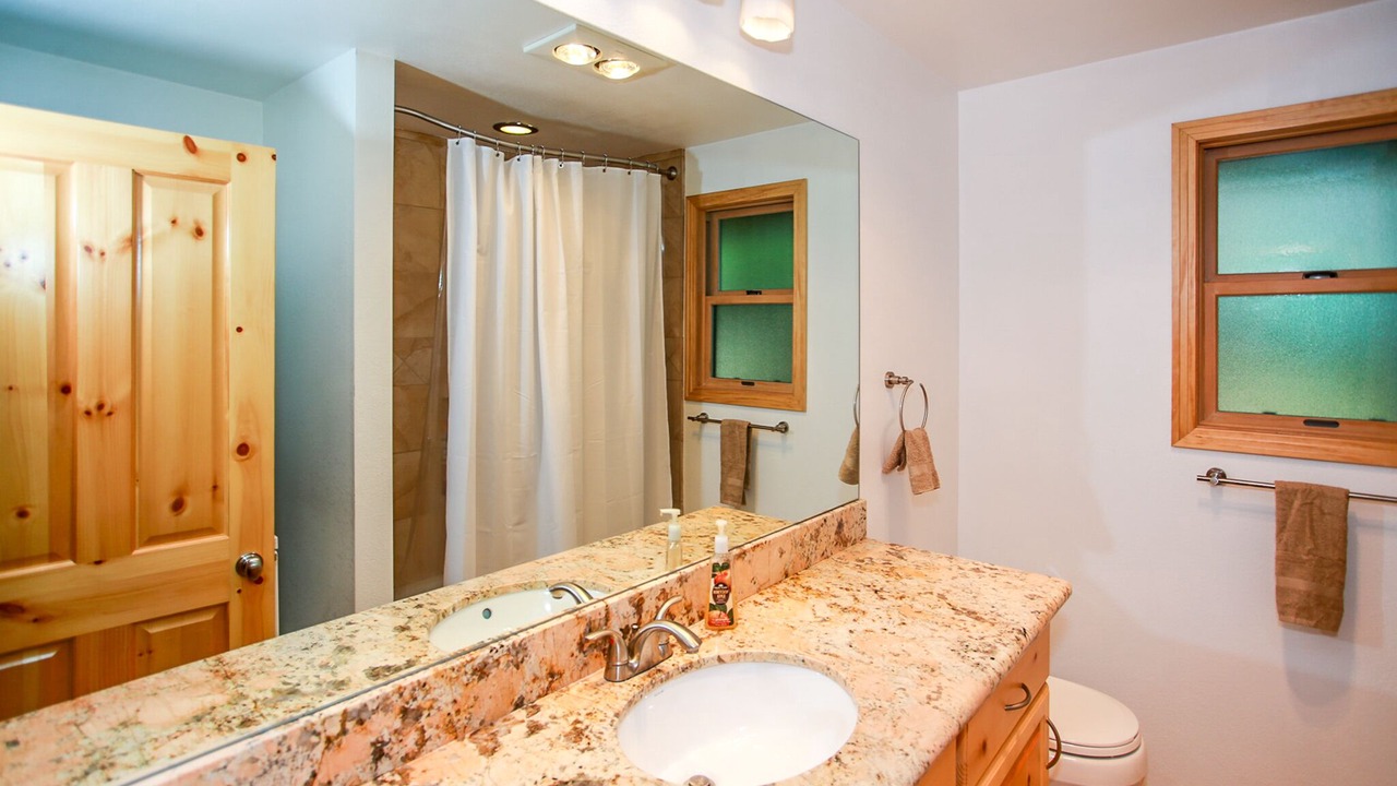 Photo of Bathroom in Summit Estates