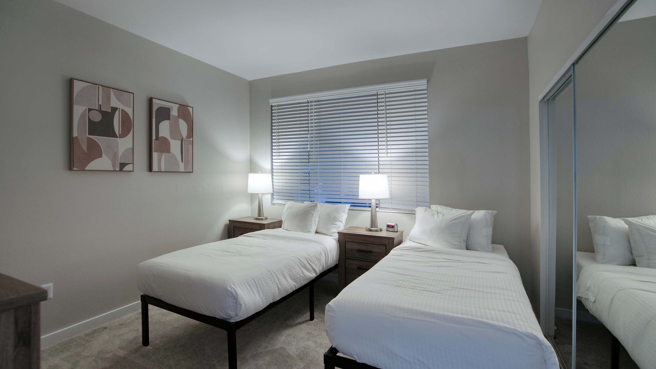 Photo of Bedroom in McDowell Mountain Apartments