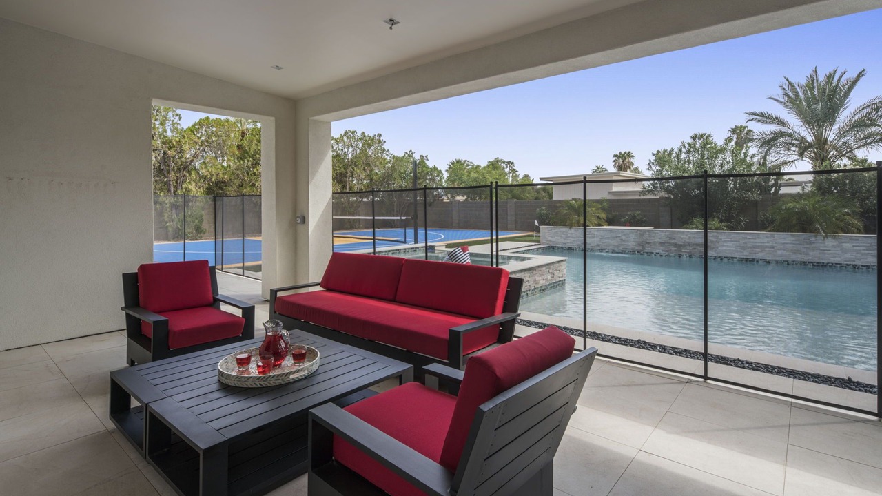 Photo of Outdoor in Paradise Valley Village