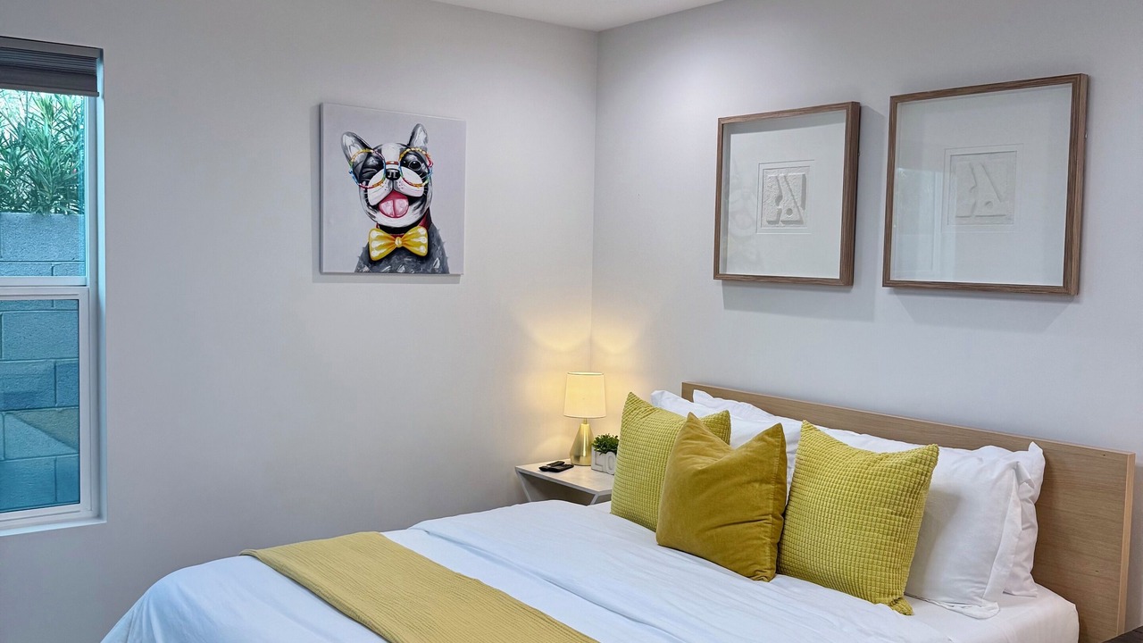 Photo of Bedroom in Paradise Valley Village
