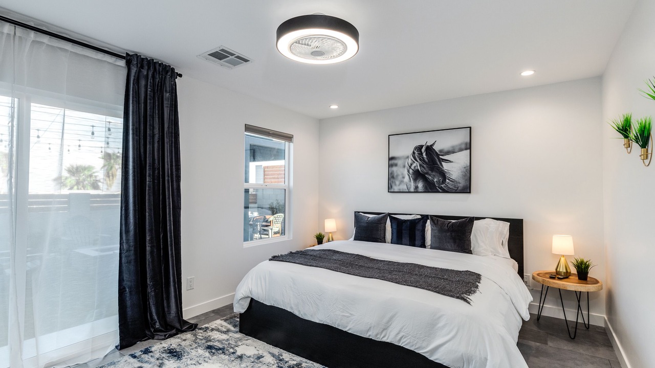 Photo of Bedroom in Paradise Valley Village