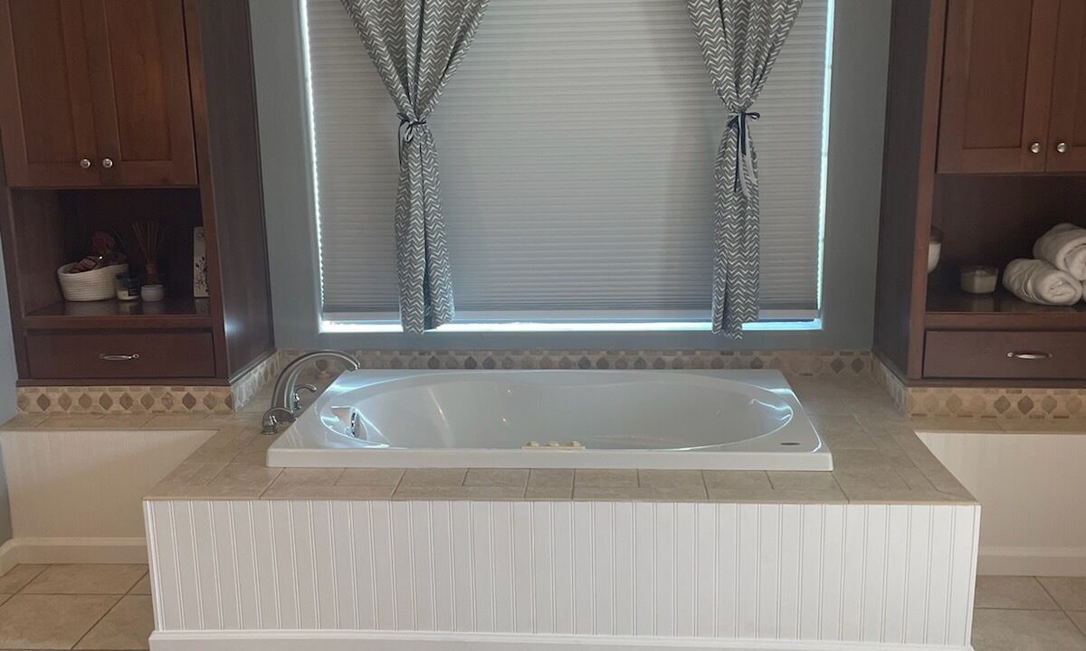 Photo of Bathroom in Rovey Farm Estates