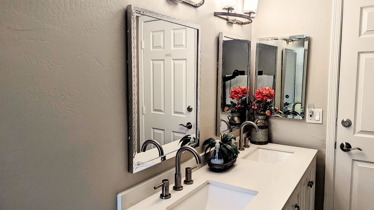 Photo of Bathroom in Lake Biltmore Village