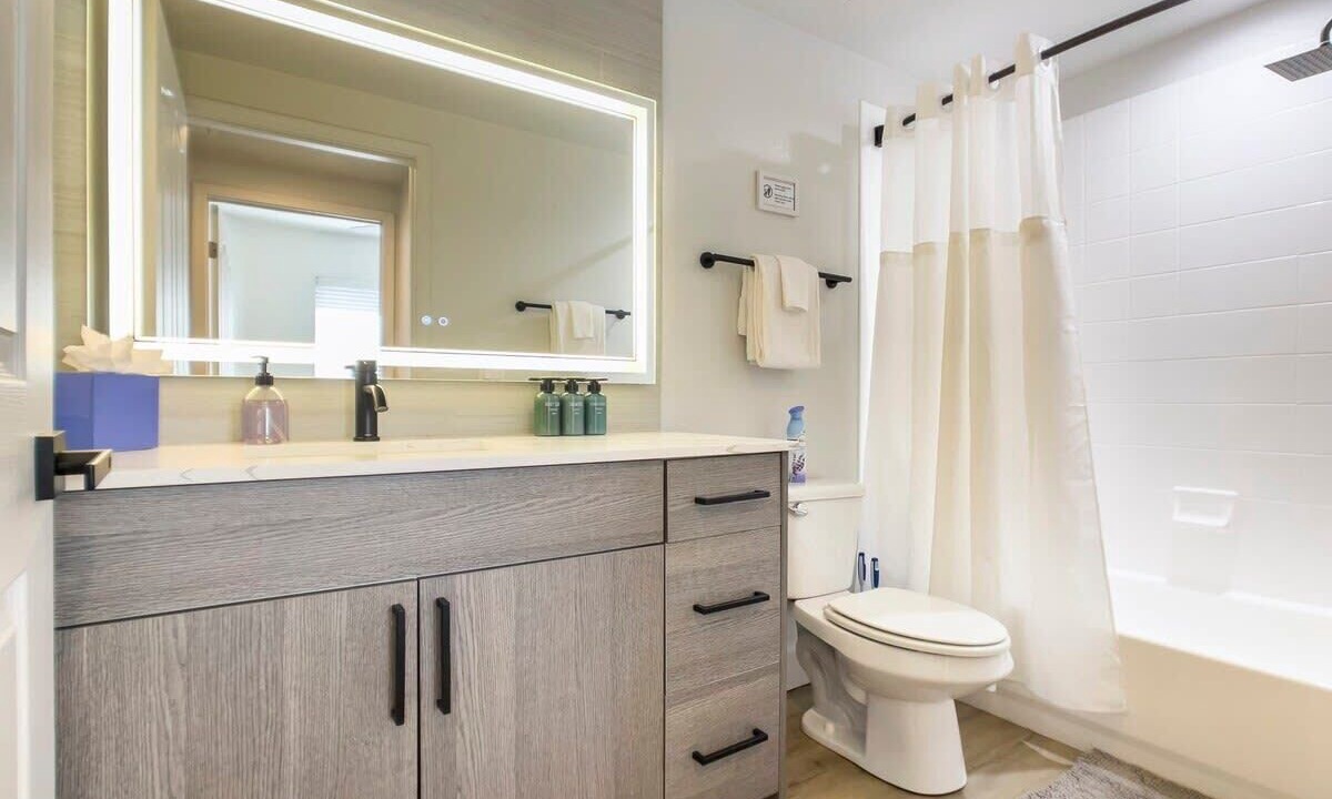 Photo of Bathroom in Desert Paradise Estates