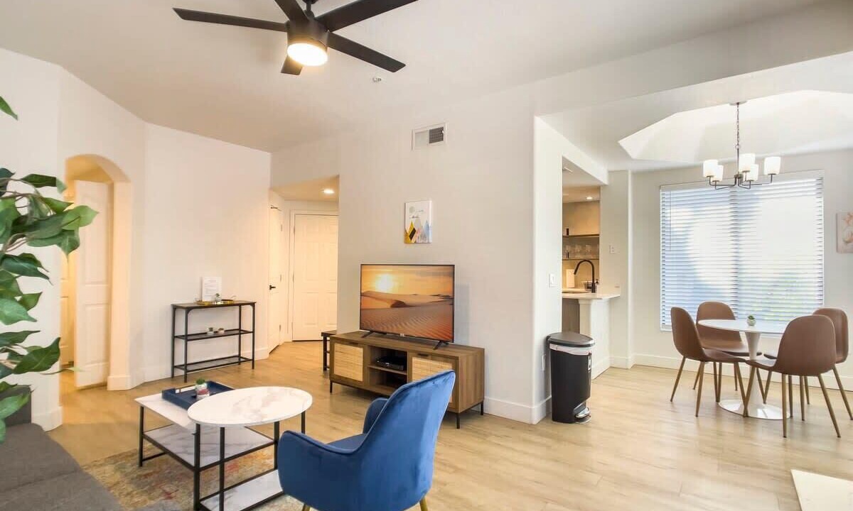Photo of Livingroom in Desert Paradise Estates