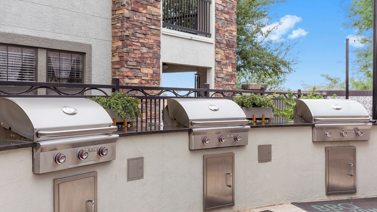 Photo of Patio Balcony in Glendale Sports and Entertainment District