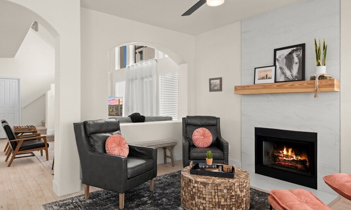 Photo of Livingroom in Foothills