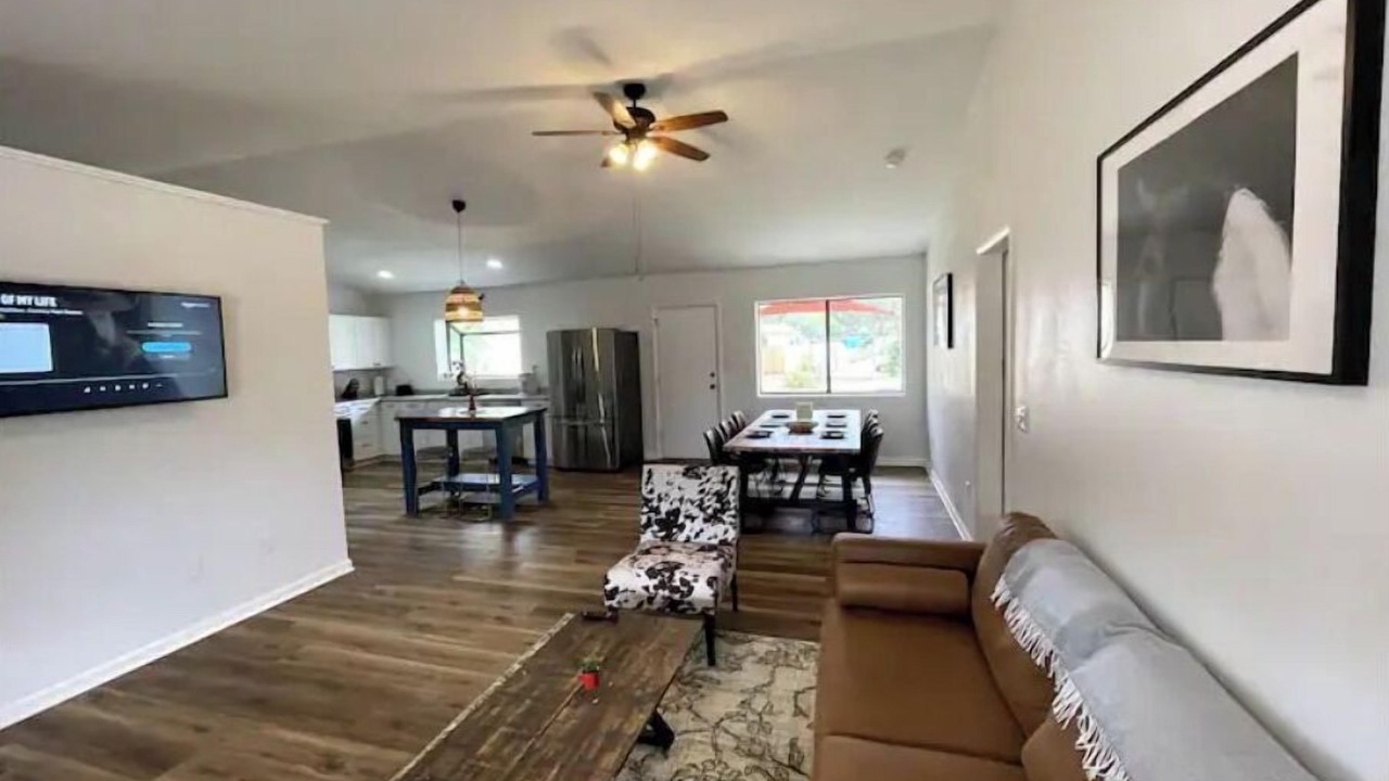Photo of Livingroom in Cottonwood-Verde Village