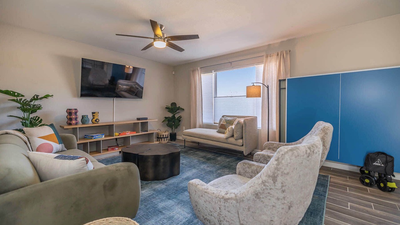 Photo of Livingroom in Casas Adobes West