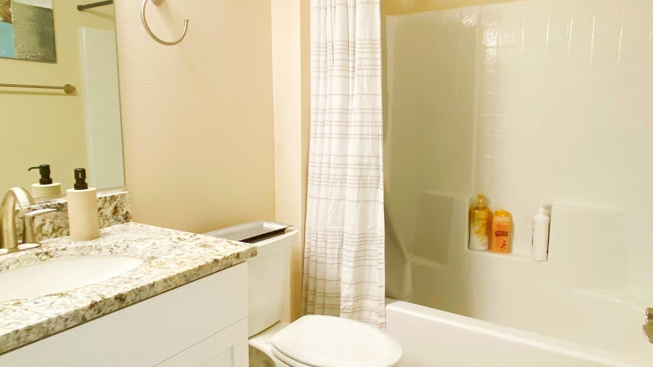 Photo of Bathroom in Cottonwood