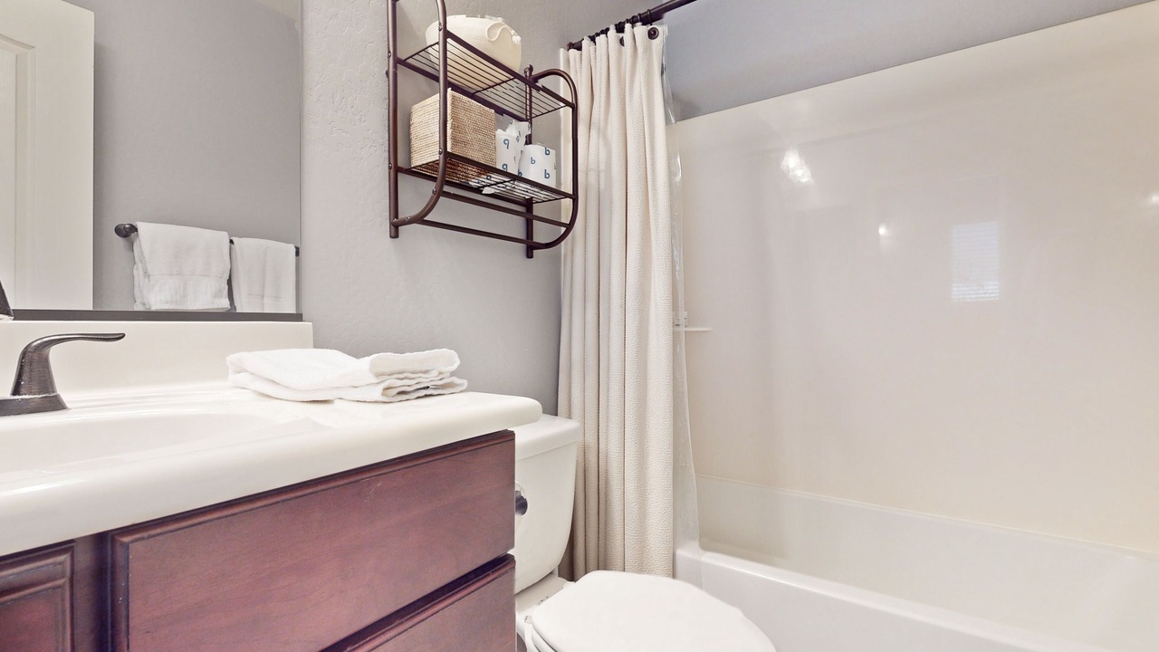 Photo of Bathroom in Desert Ridge