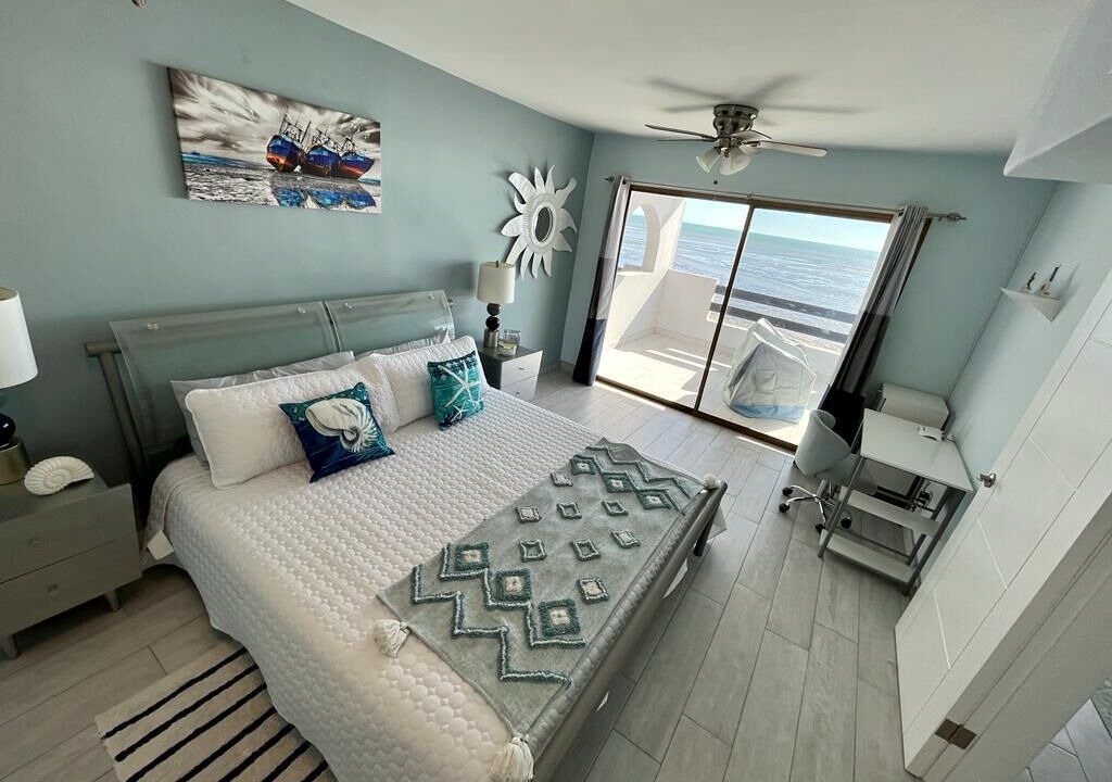 Photo of Bedroom in Laguna Shores