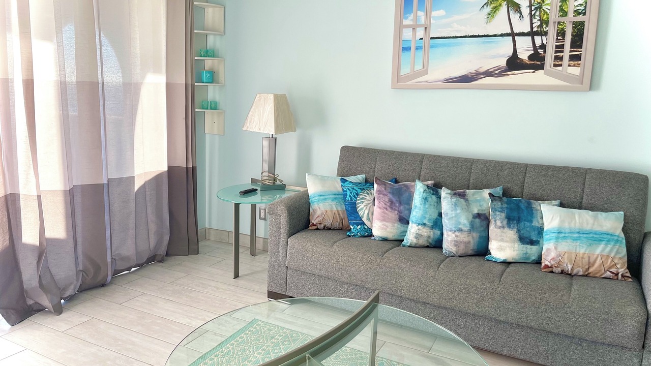 Photo of Livingroom in Laguna Shores