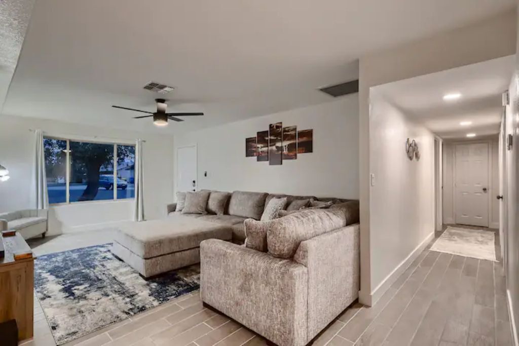 Photo of Livingroom in North Mountain