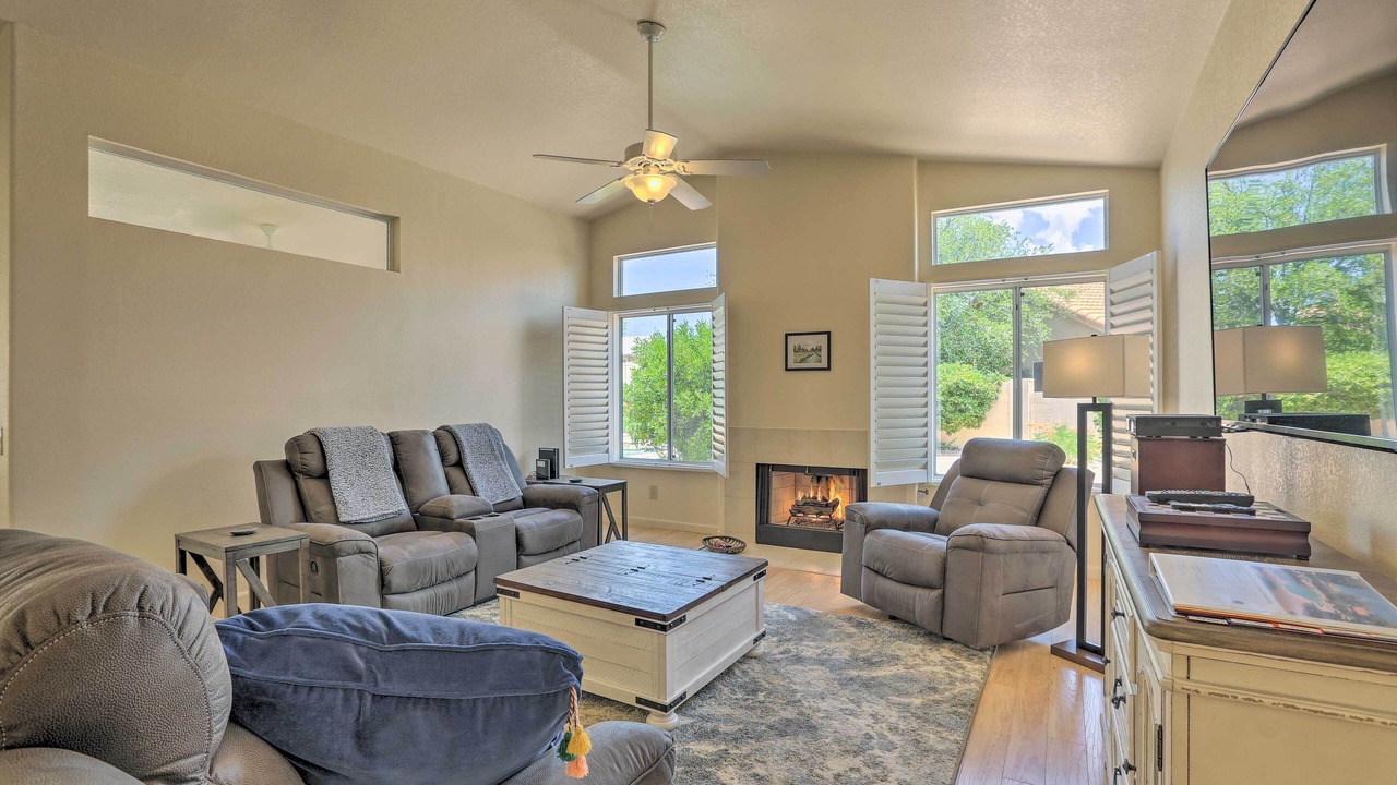 Photo of Livingroom in Saddlebrooke