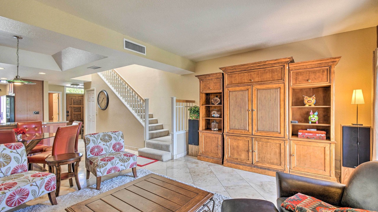 Photo of Livingroom in Biltmore Courts