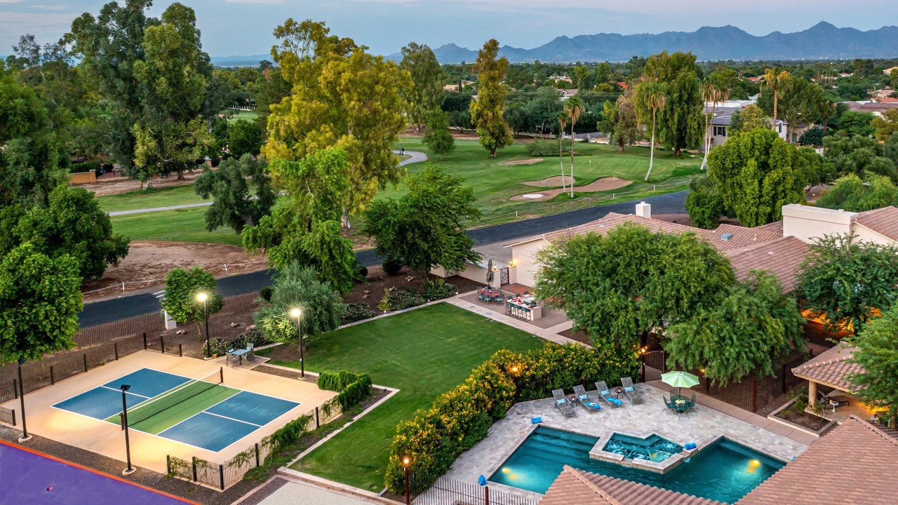 Photo of Others in Paradise Valley Village