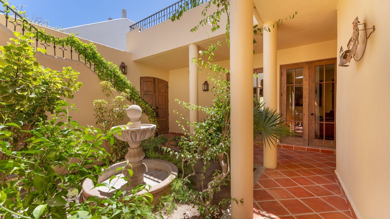 Photo of Outdoor in Nopolo