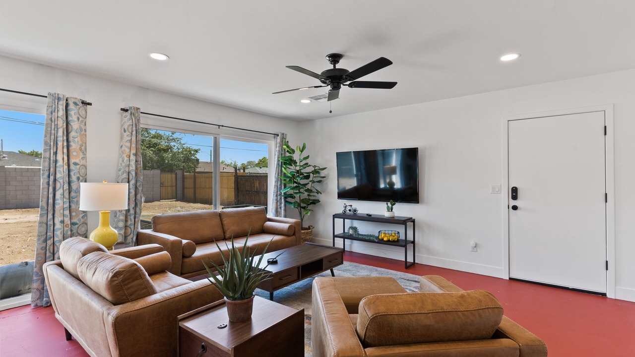 Photo of Livingroom in Encanto