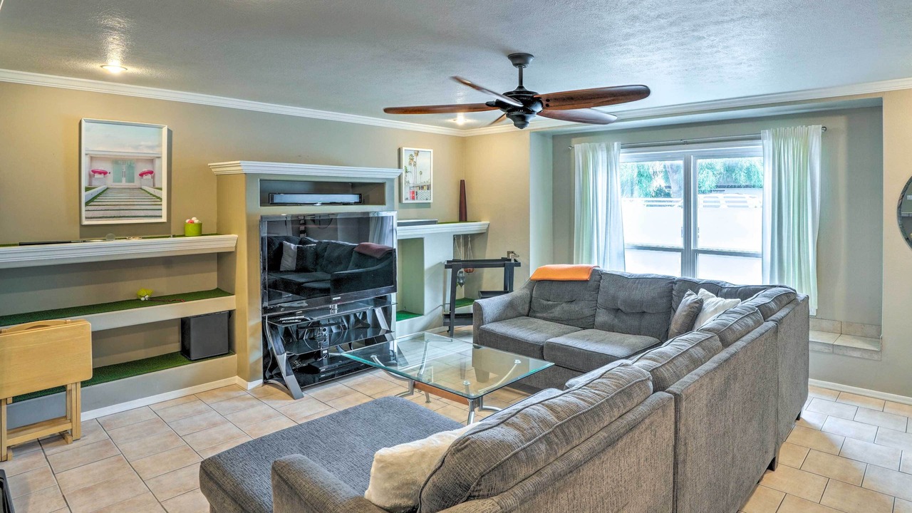 Photo of Livingroom in Scottsdale Estates Nine