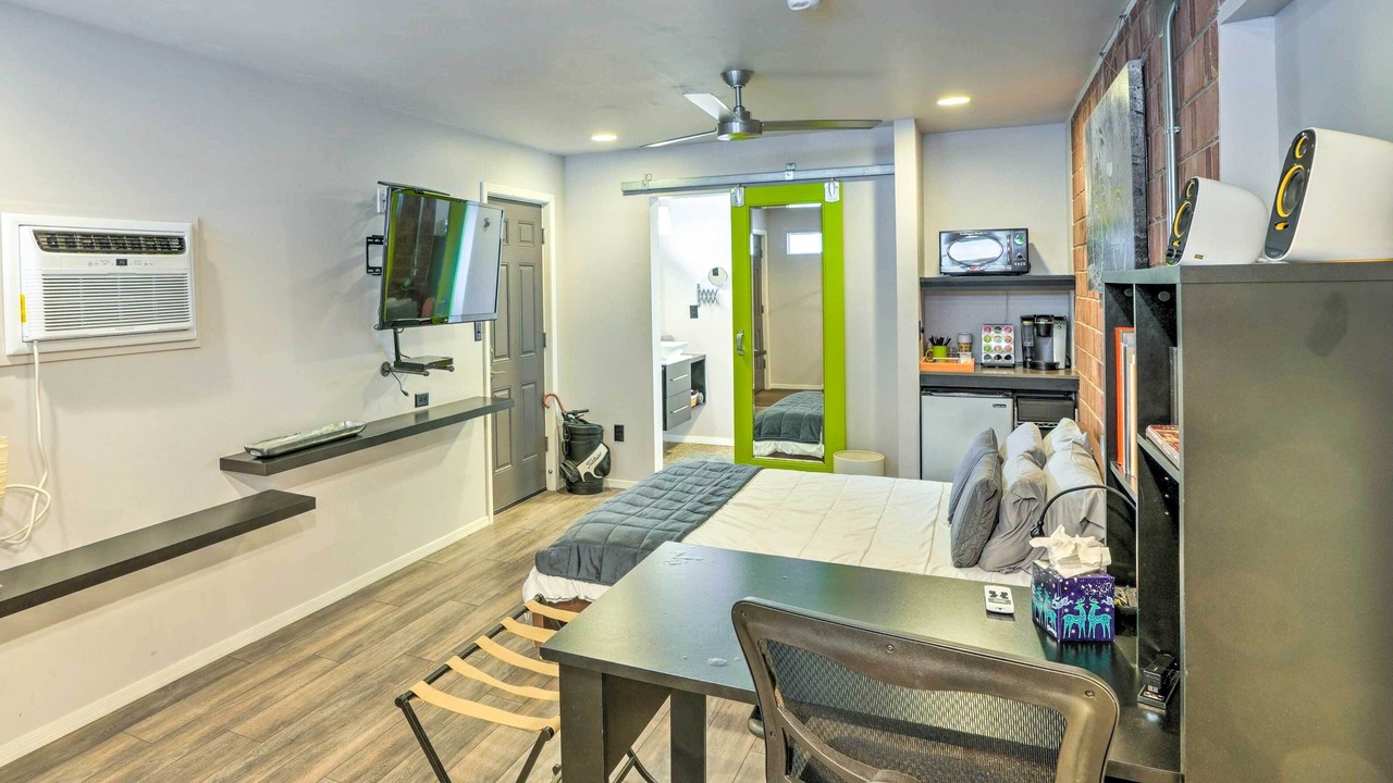 Photo of Bedroom in Scottsdale Estates Nine