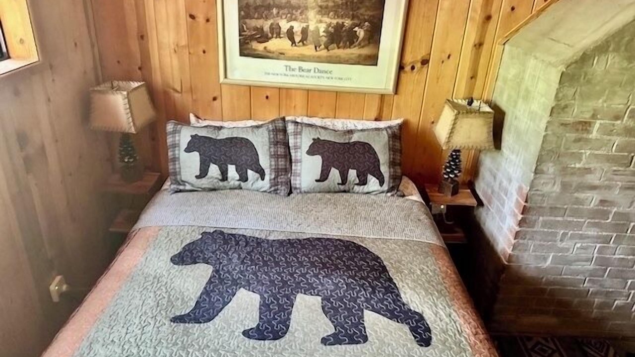 Photo of Bedroom in Summerhaven