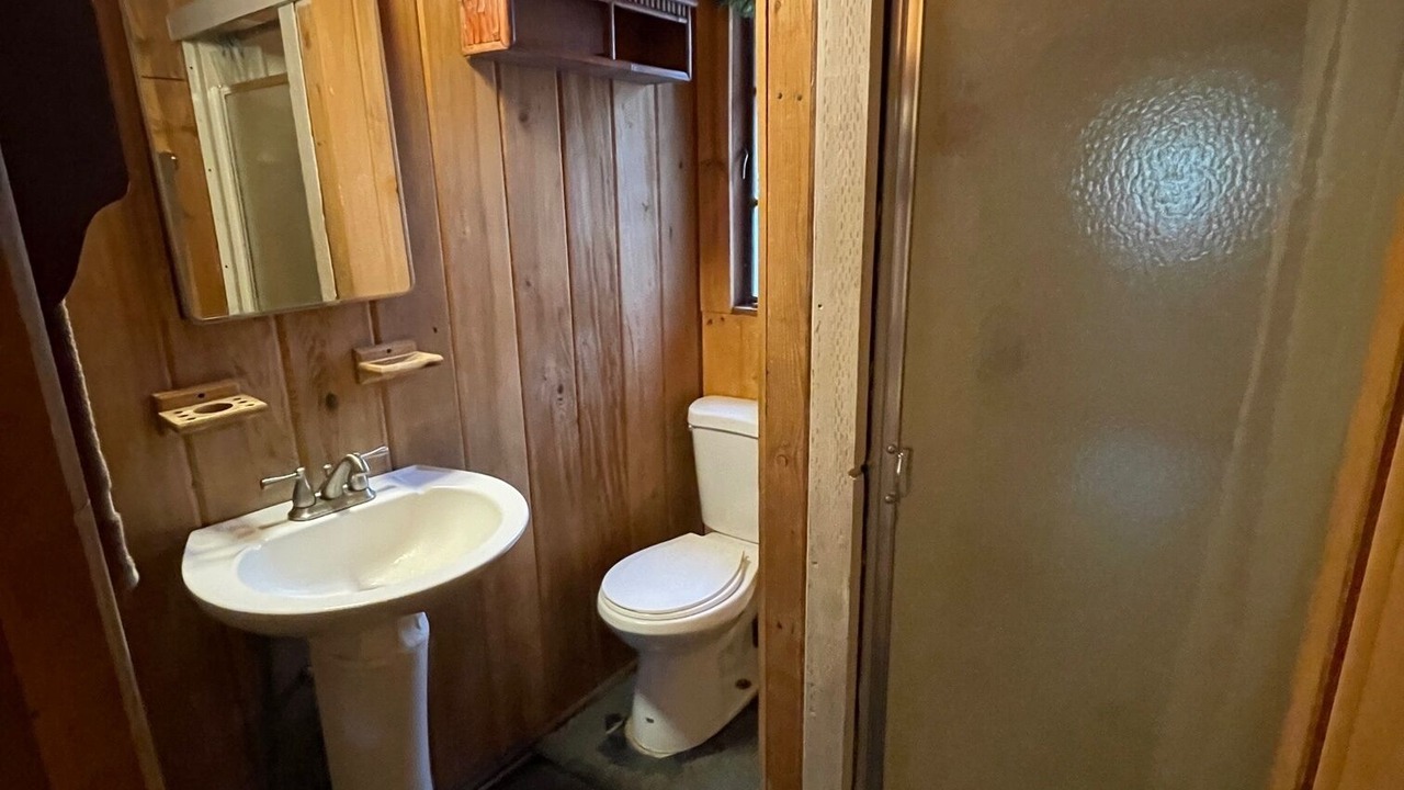 Photo of Bathroom in Summerhaven
