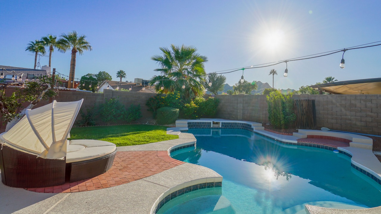Photo of Outdoor in Paradise Valley Village