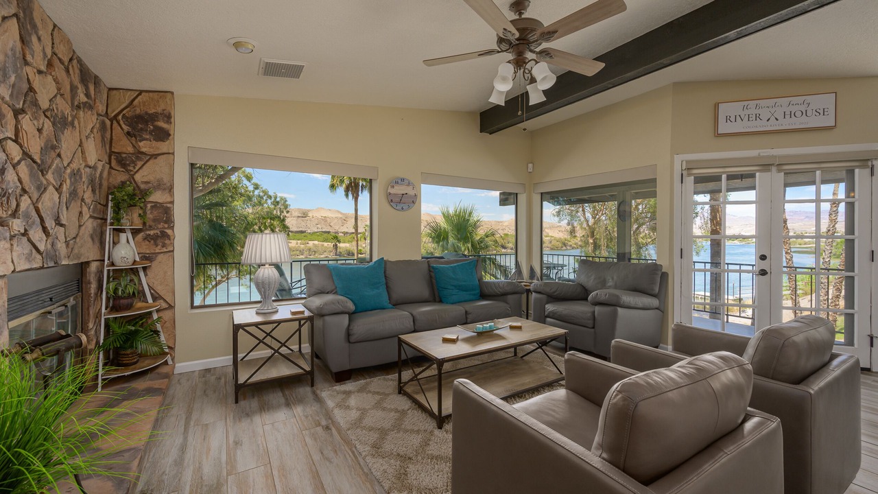 Photo of Livingroom in Bullhead City