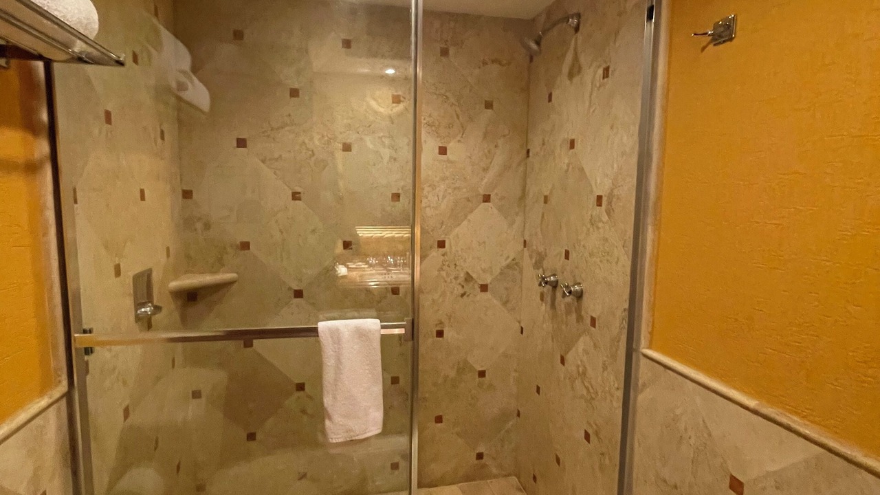 Photo of Bathroom in Marina