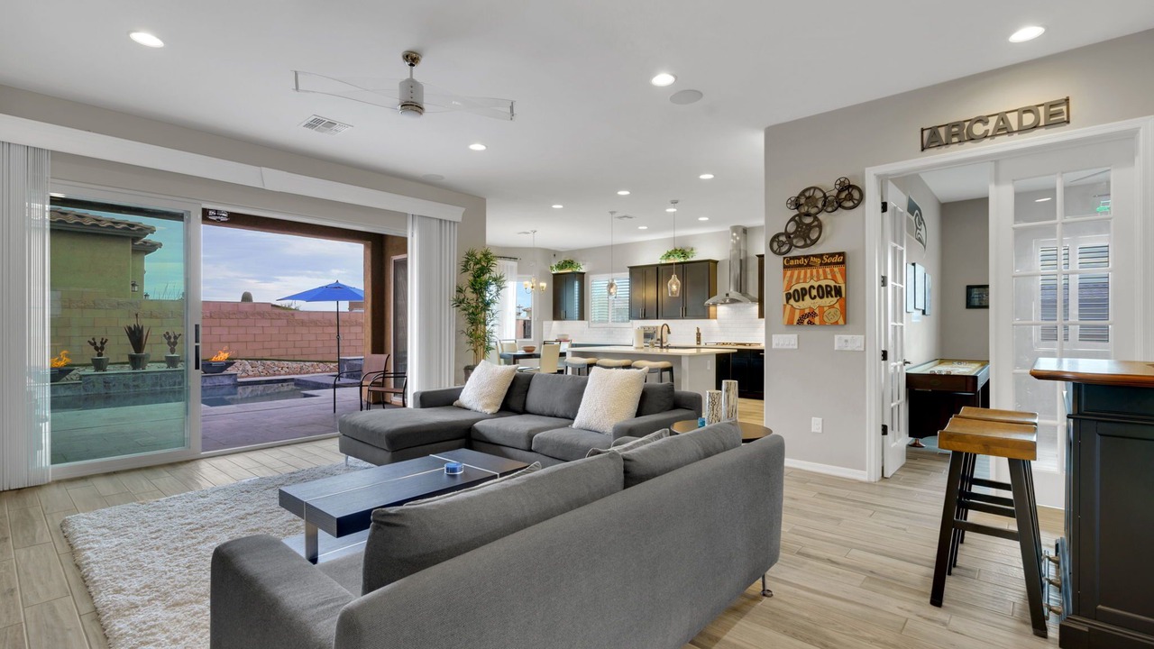 Photo of Livingroom in Starr Ridge