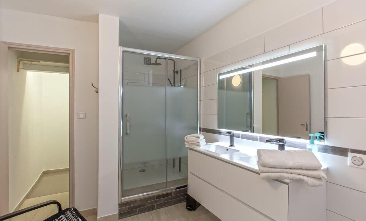 Photo of Bathroom in L'Ile-Rousse